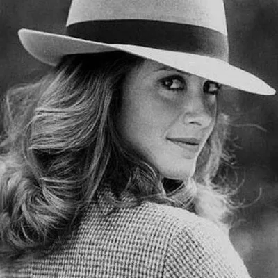 Stephanie Zimbalist