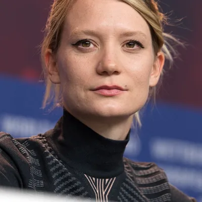 Mia Wasikowska