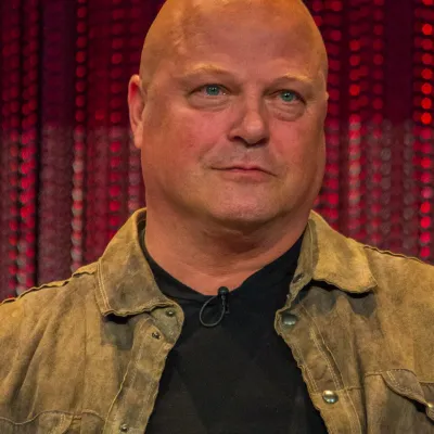 Michael Chiklis