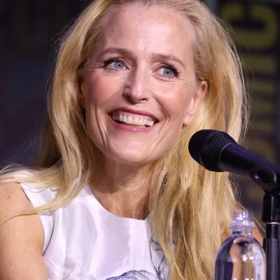 Gillian Anderson