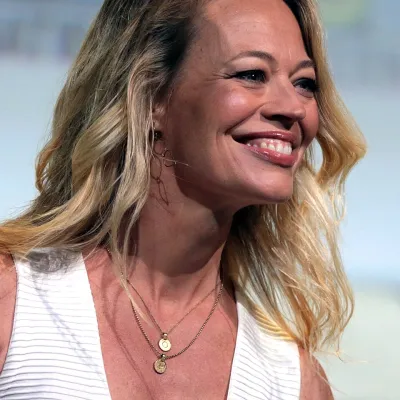 Jeri Ryan