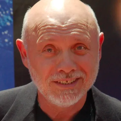 Hector Elizondo