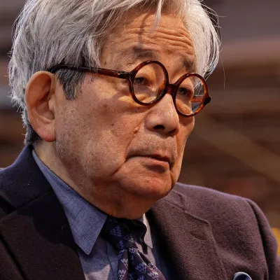 Kenzaburo Oe