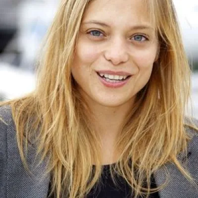 Lizzie Brochere
