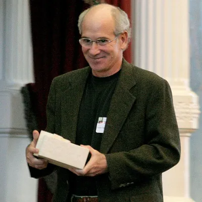 Louis Sachar