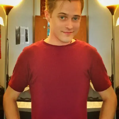 Lucas Grabeel